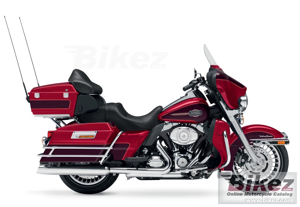 Big Harley-Davidson flhtcu ultra classic electra glide picture and wallpaper from Bikez.com